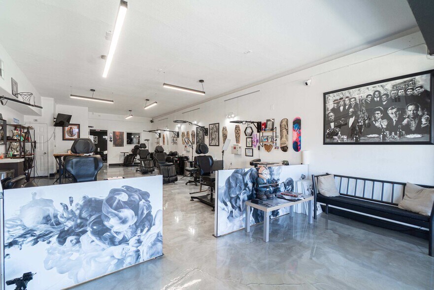 More Photos Of 1090 Redondo Ave, Long Beach Storefront Retail Residential For Sale