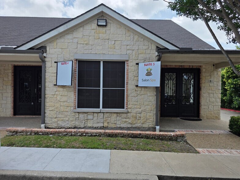 More Photos Of 5601-5605 Virginia Pky, McKinney Medical For Lease