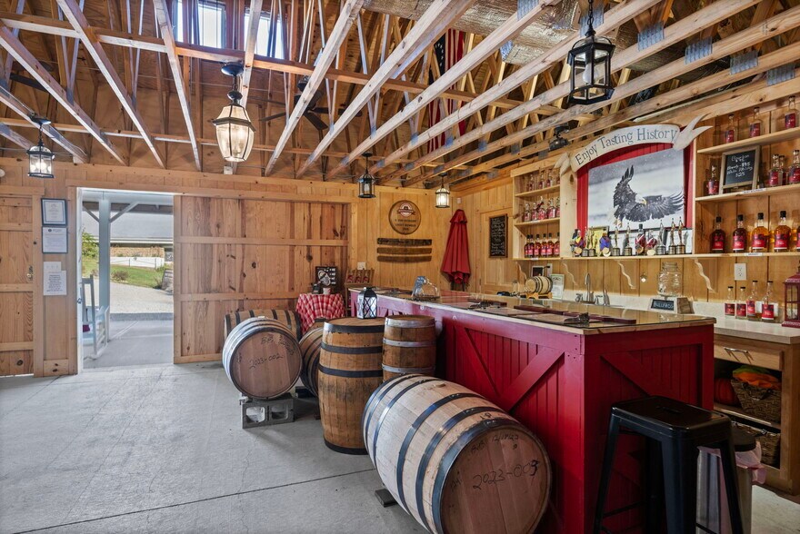 More Photos Of 4465 W Augusta Chatham Rd, Augusta Winery Vineyard For Sale