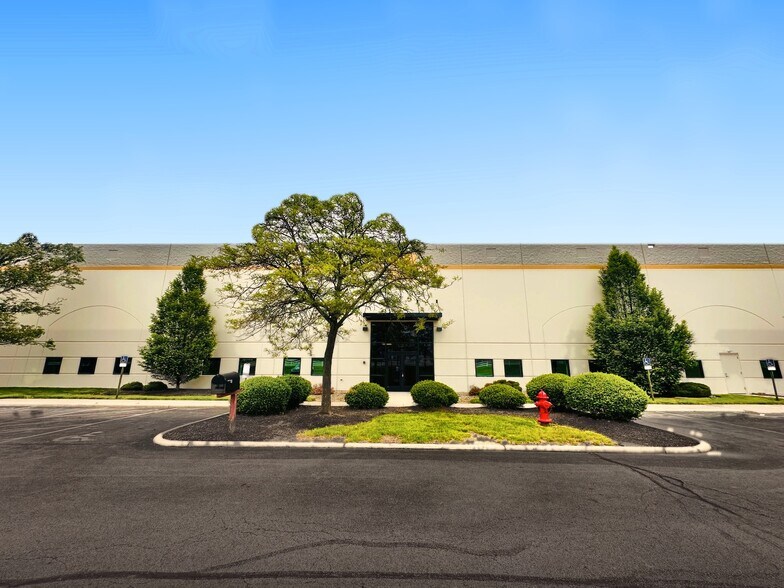 Primary Photo Of 5701 N Meadows Dr, Grove City Warehouse For Lease