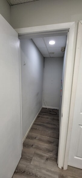 More Photos Of 289 Market St, Saddle Brook Office For Sale