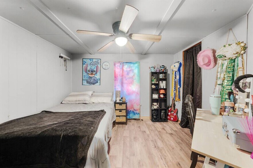 More Photos Of 4500 FM 515, Emory Light Manufacturing For Sale