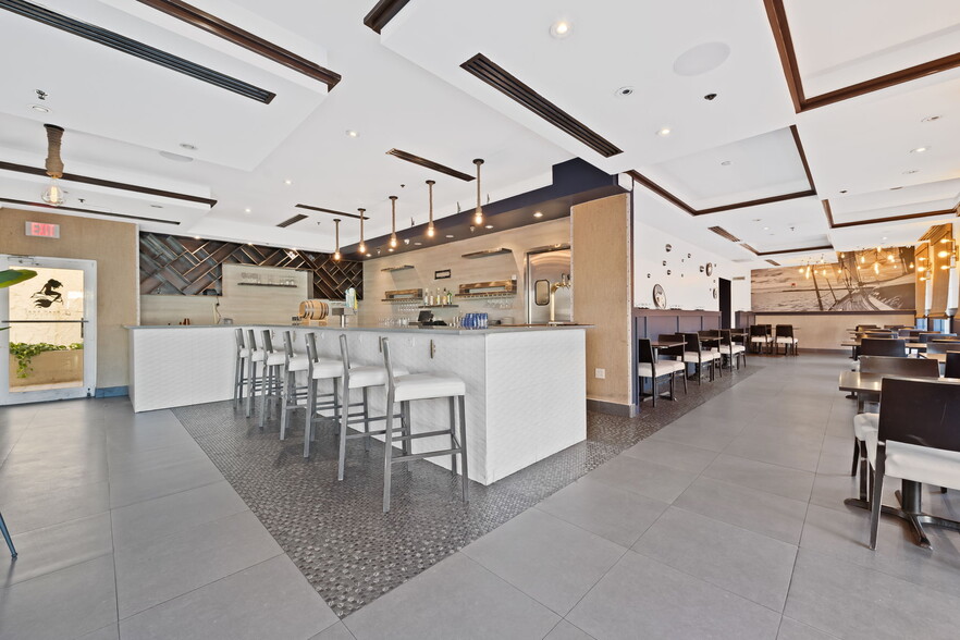 More Photos Of 1103-1111 E Las Olas Blvd, Fort Lauderdale Freestanding For Lease