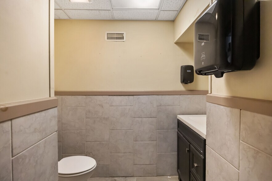 More Photos Of 2805 NY-49, Blossvale Restaurant For Sale