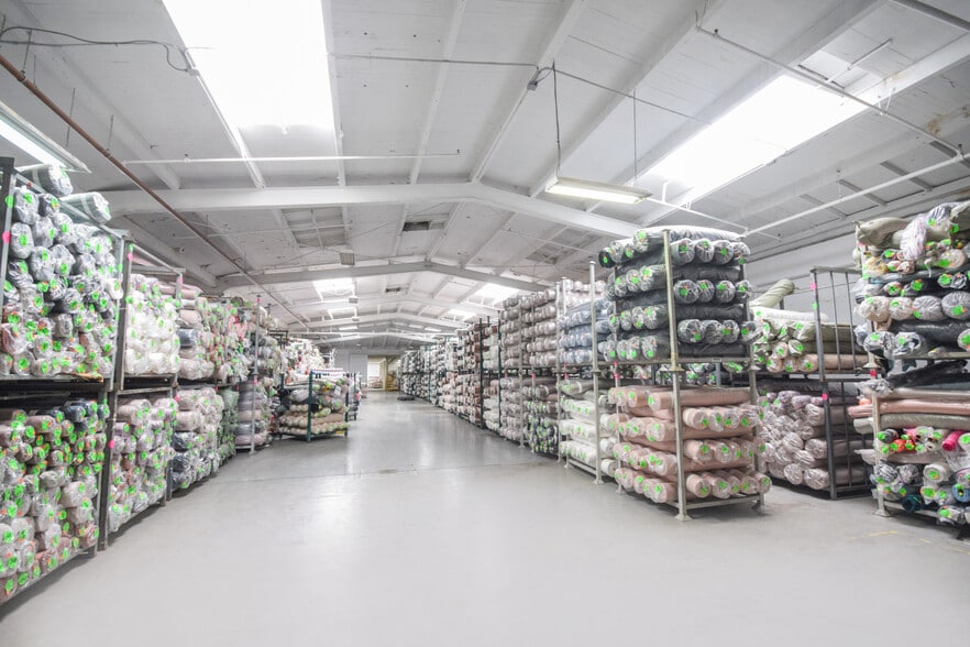 More Photos Of 2300 E 49th St, Vernon Manufacturing For Lease