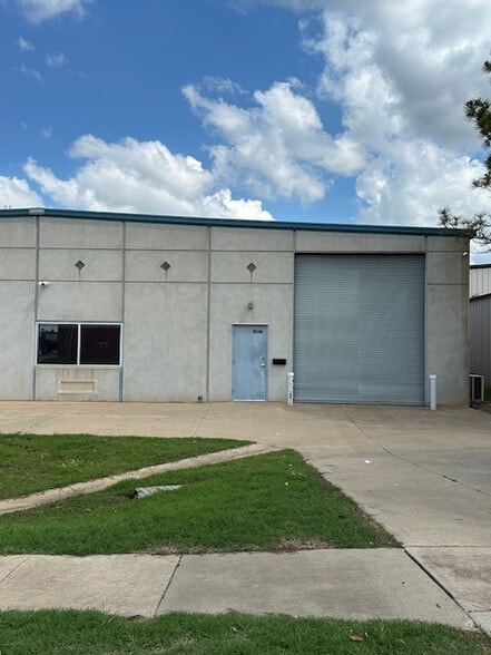 Primary Photo Of 209-213 W 2nd St, Edmond Industrial For Sale