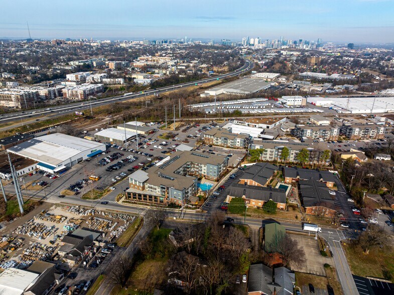 More Photos Of 2700 Larmon Ave, Nashville Office For Sale