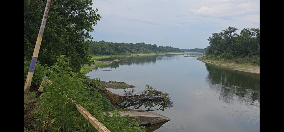 More Photos Of 248 Briar Hill Ln, Coldspring Land For Lease