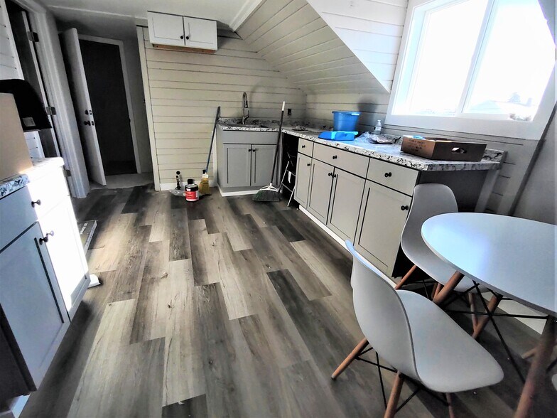 More Photos Of 610 Oregon St, Oshkosh Office Residential For Sale