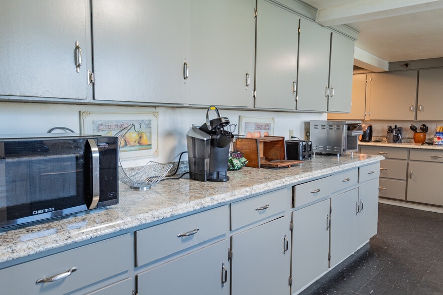 More Photos Of , Madison Specialty For Sale