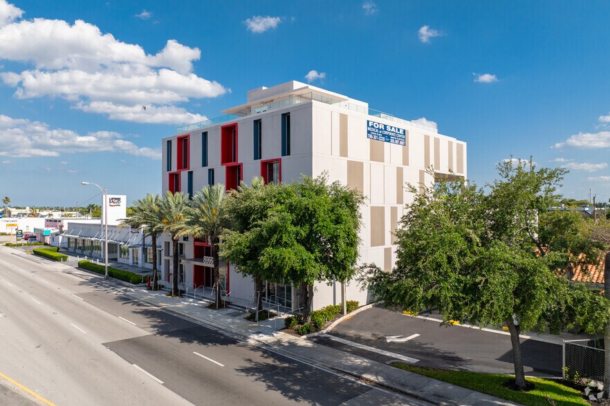 More Photos Of 8966 SW 40th St, Miami Medical For Sale