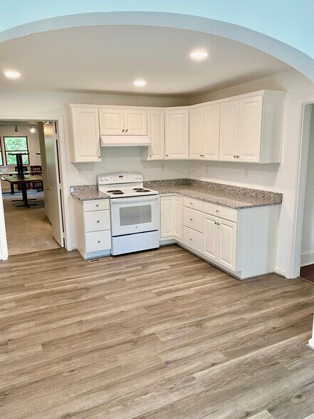 More Photos Of 3552 Catlett Rd, Catlett Warehouse For Sale