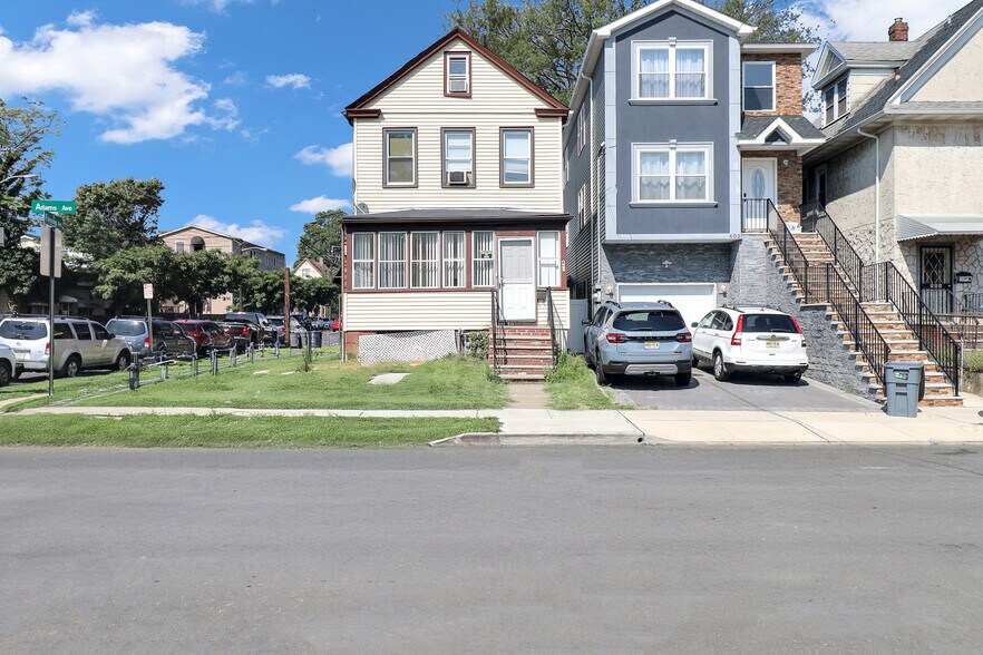 More Photos Of 600 Adams Ave, Elizabeth Restaurant For Sale