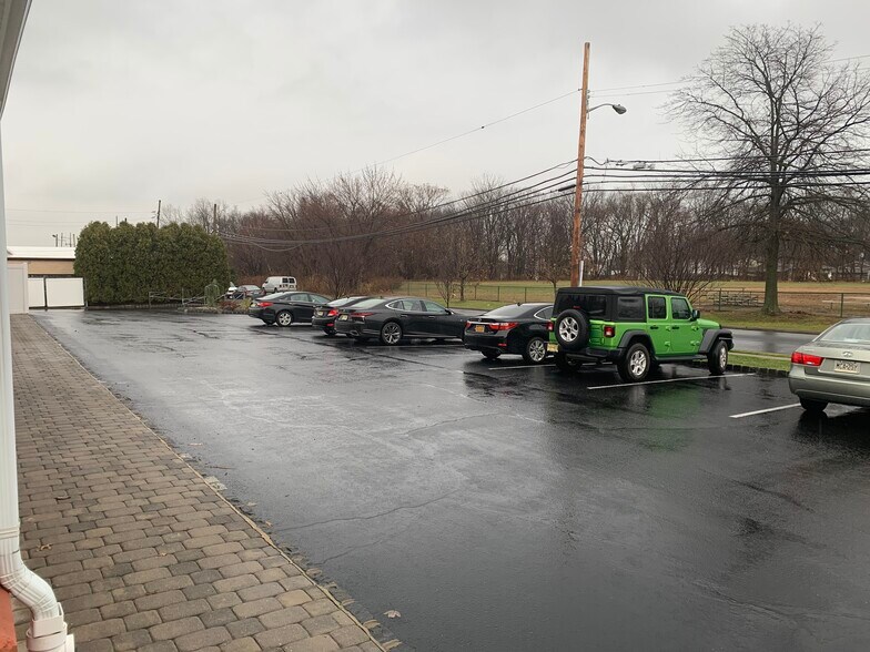 More Photos Of 399 Oak St, South Amboy Flex For Lease