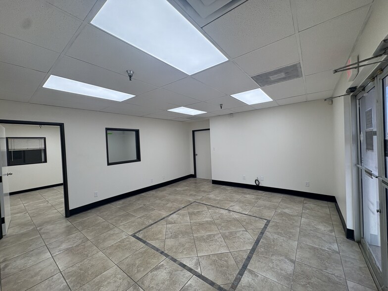 More Photos Of 699 E Highway 121 Business, Lewisville Warehouse For Lease