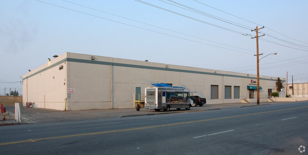 More Photos Of 590 Martin Ave, Santa Clara Warehouse For Lease