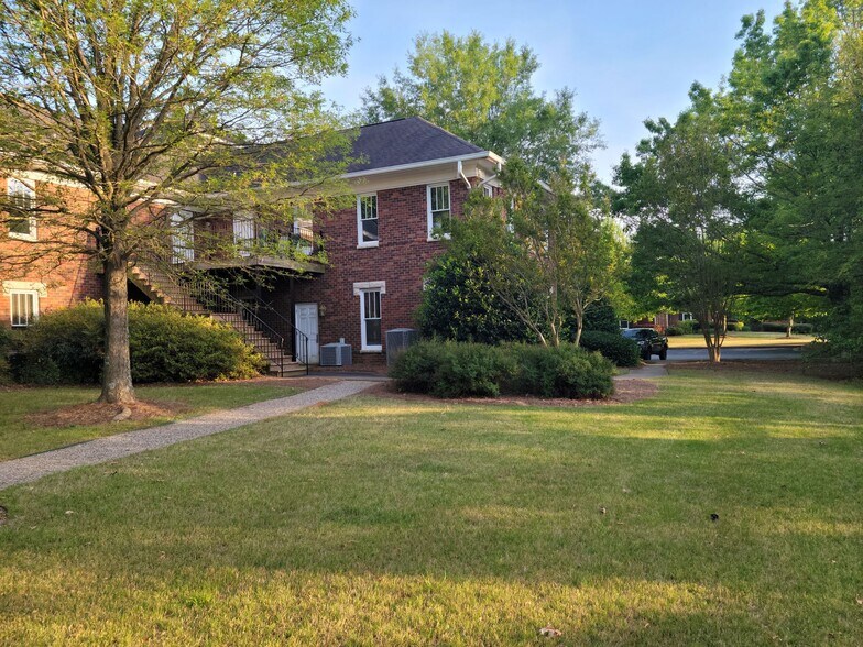 More Photos Of 1022 Twelve Oaks Pl, Watkinsville Loft Creative Space For Lease