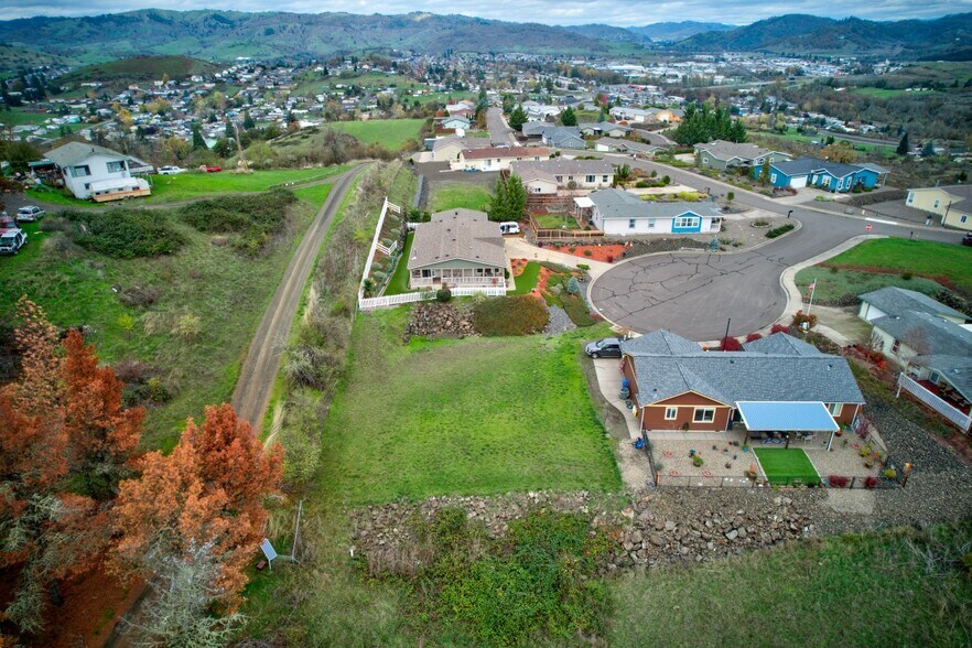 More Photos Of 140 Erin Ct, Roseburg Land For Sale