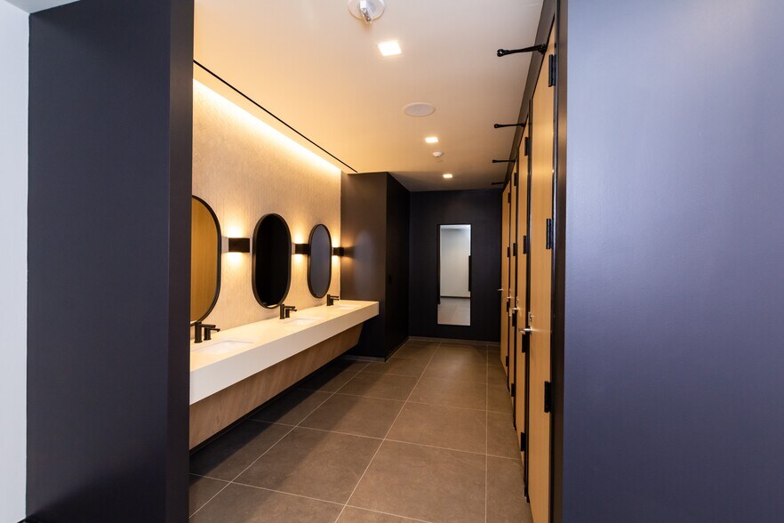 More Photos Of 1080 Eldridge Pkwy, Houston Office For Lease