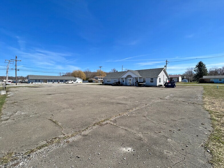 More Photos Of 1580 Lake St, Lake City Office For Sale