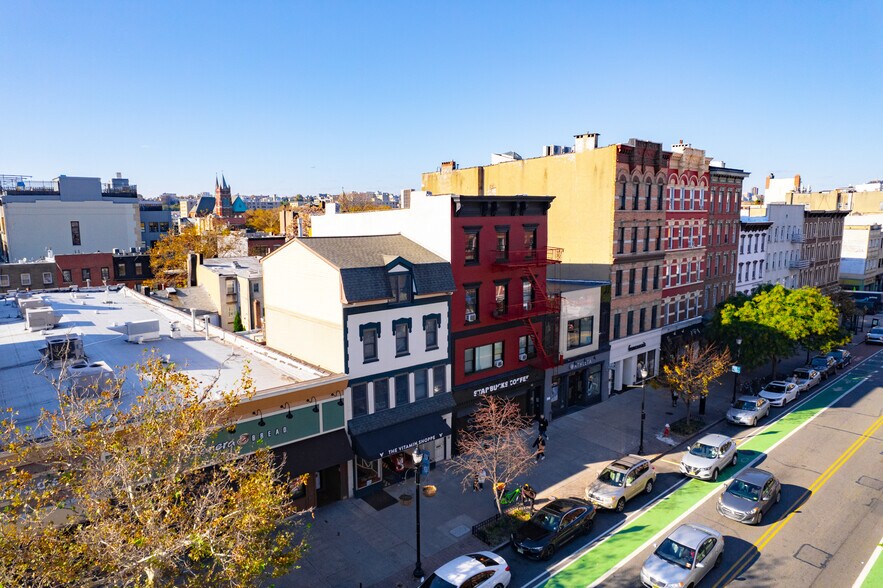 More Photos Of 312 Washington St, Hoboken Storefront For Sale