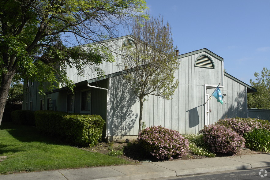 Primary Photo Of 3670 Silver Oaks Way, Livermore Apartments For Sale