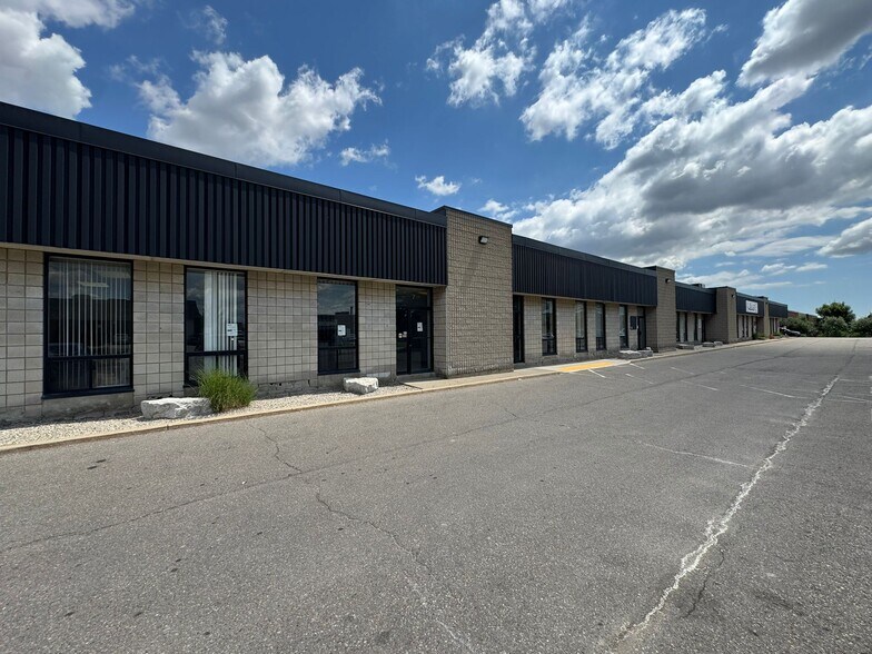 More Photos Of 80 Hale Rd, Brampton Warehouse For Sale