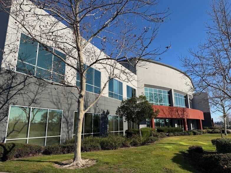 Primary Photo Of 1025 Creekside Ridge Dr, Roseville Office For Lease