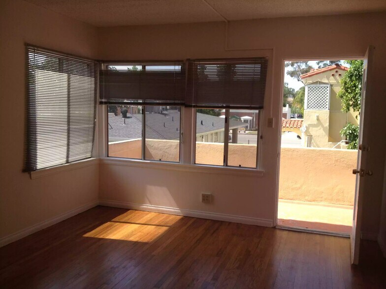 More Photos Of 10720 Riverside Dr, North Hollywood Medical For Lease