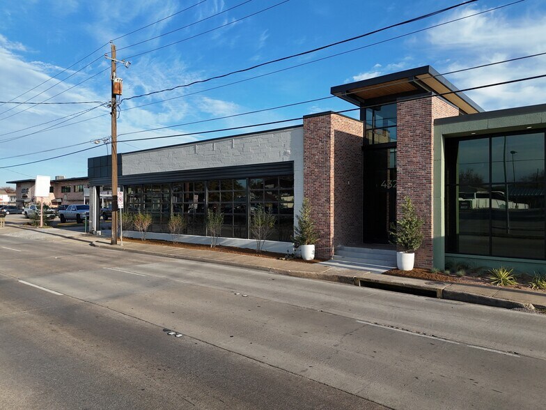More Photos Of 4320 Main St, Dallas Loft Creative Space For Lease