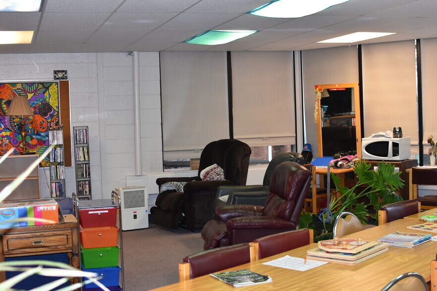 More Photos Of 213 Tracy Creek Rd, Vestal Township Warehouse For Sale