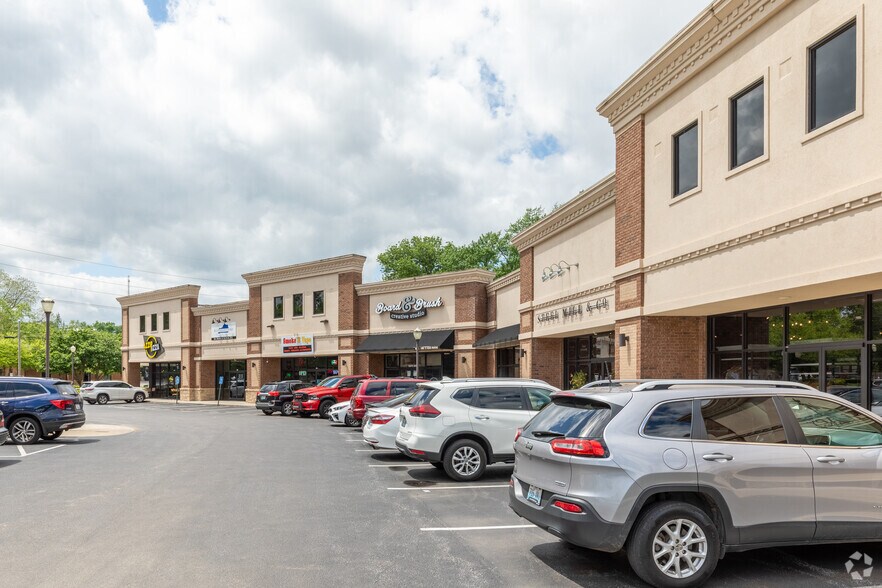 More Photos Of 651 US 31W Byp, Bowling Green General Retail For Lease
