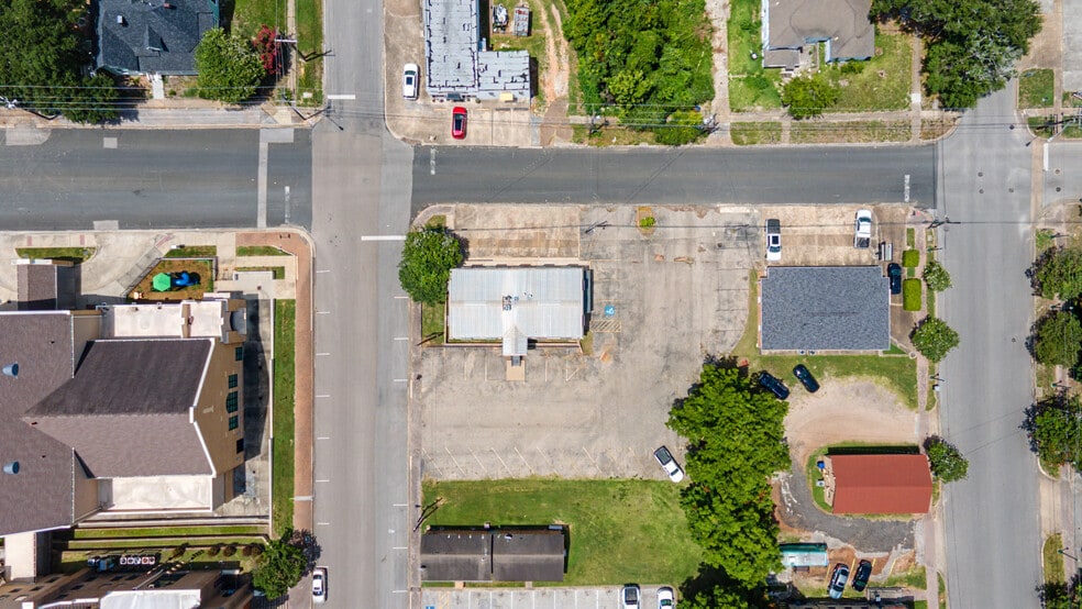 More Photos Of 1117 10th St, Huntsville Office For Lease