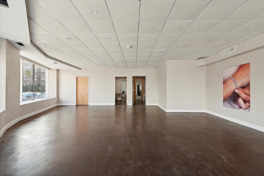 More Photos Of 5000-02 City Ave, Philadelphia Freestanding For Sale