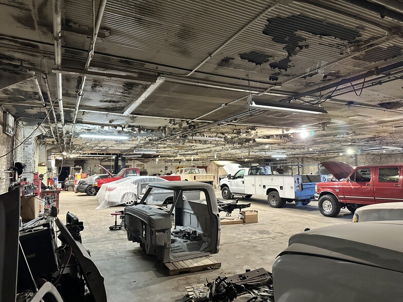 More Photos Of 1323-1325 Ferguson Ave, Pagedale Warehouse For Sale