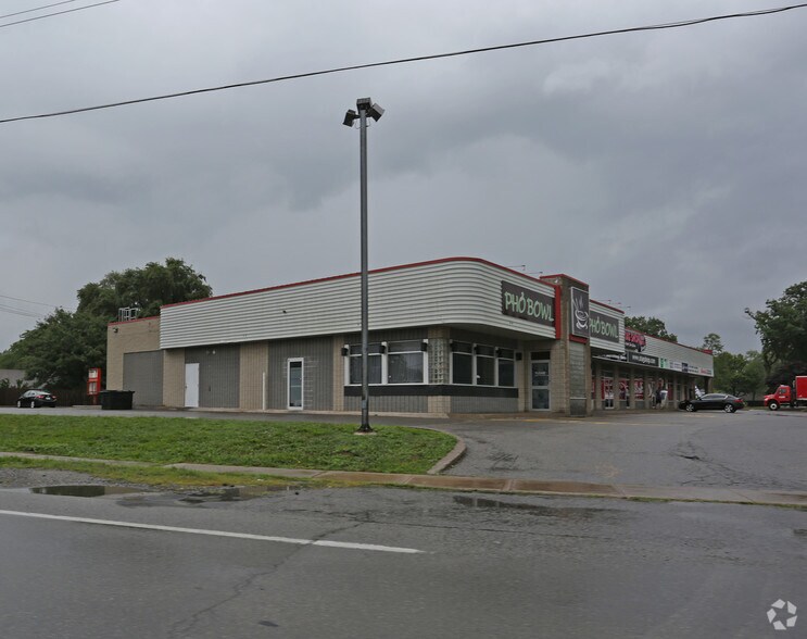 Primary Photo Of 7637 Lundy's Ln, Niagara Falls Freestanding For Lease