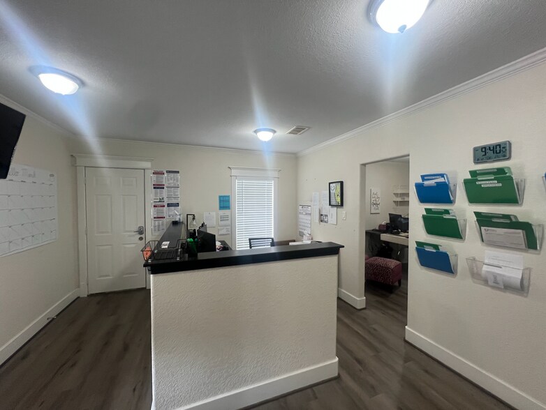 More Photos Of 1518 Skinner Rd, Houston Office For Lease