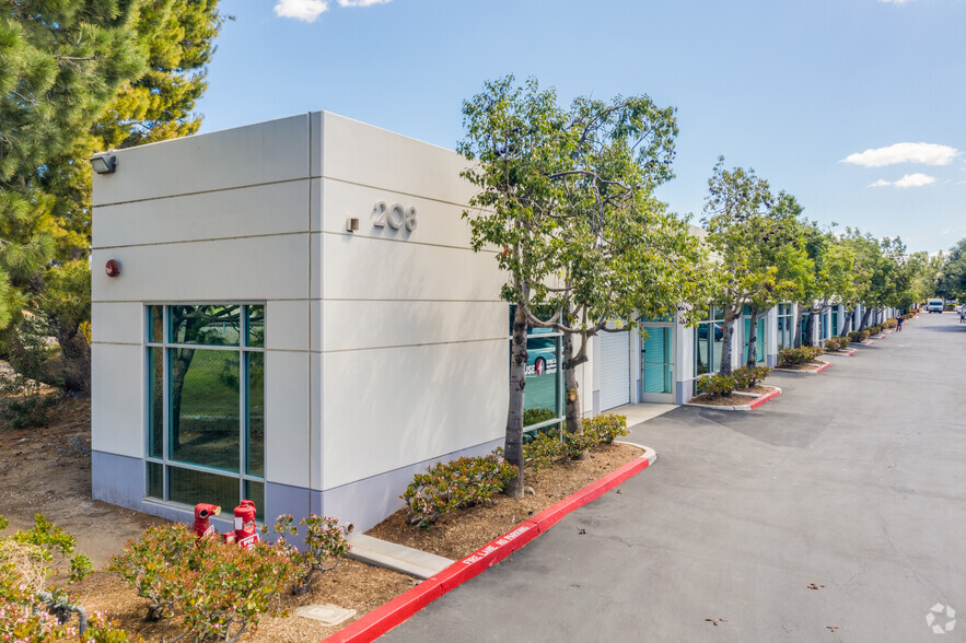 Primary Photo Of 208 Technology Dr, Irvine Light Distribution For Lease