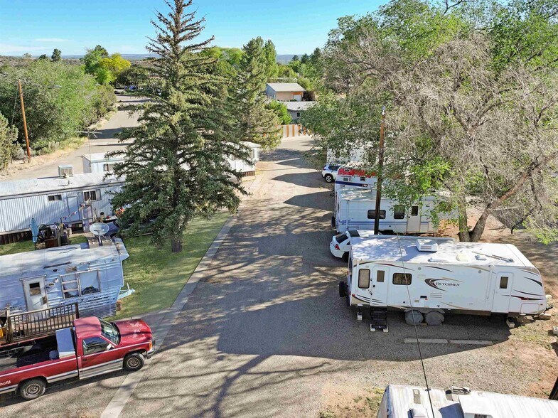 More Photos Of 910 Memorial Dr, Cortez Manufactured Housing Mobile Home Park For Sale