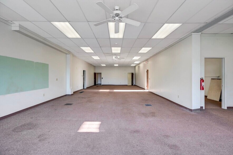 More Photos Of 535 Green Ridge St, Scranton Storefront Retail Residential For Sale