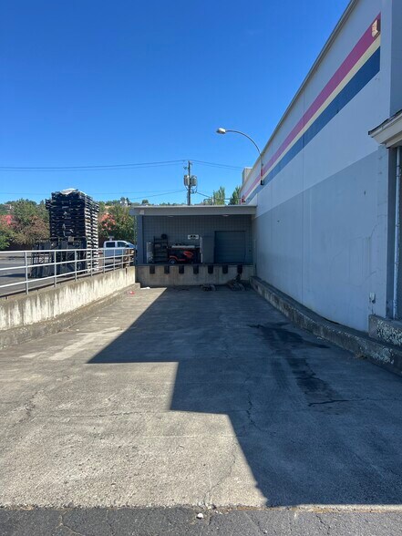 More Photos Of 336 SW Emigrant Ave, Pendleton Storefront For Sale