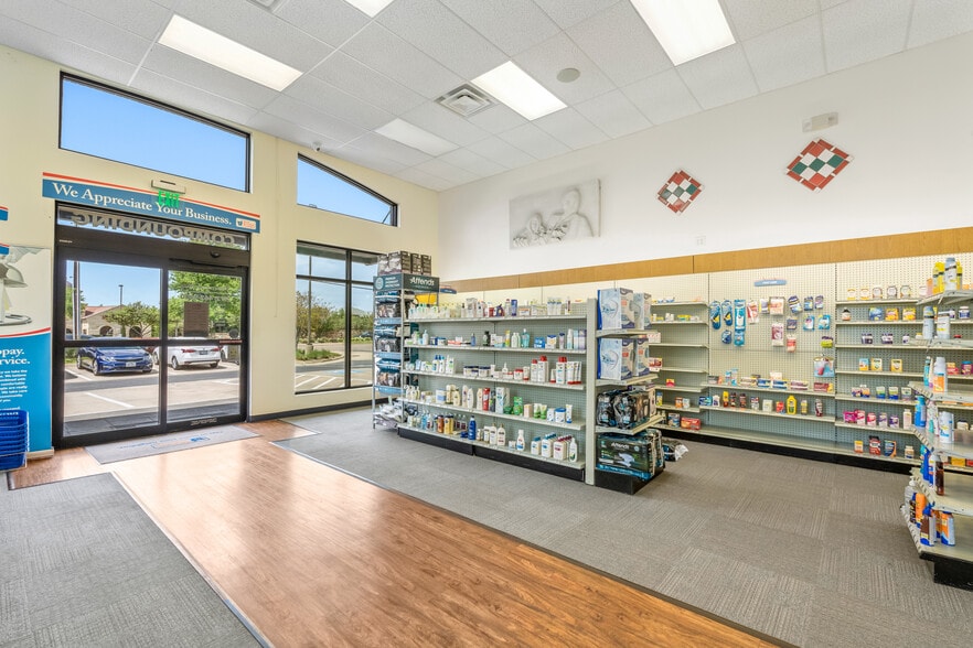 More Photos Of 420 S Denton Tap Rd, Coppell Unknown For Lease