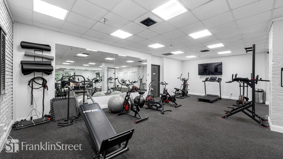 More Photos Of 1520 Jeffords St, Clearwater Apartments For Sale