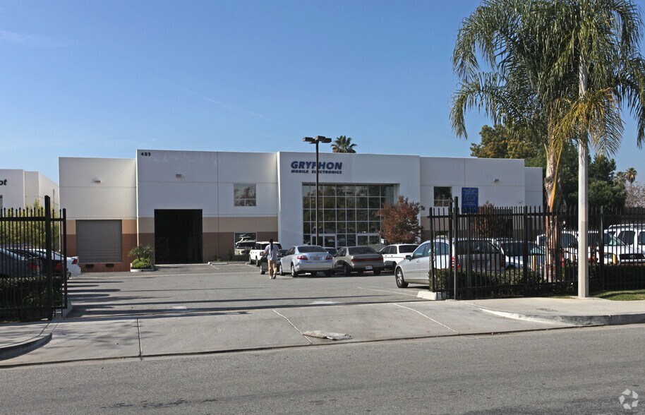 More Photos Of 489 Yorbita Rd, City of Industry Warehouse For Sale