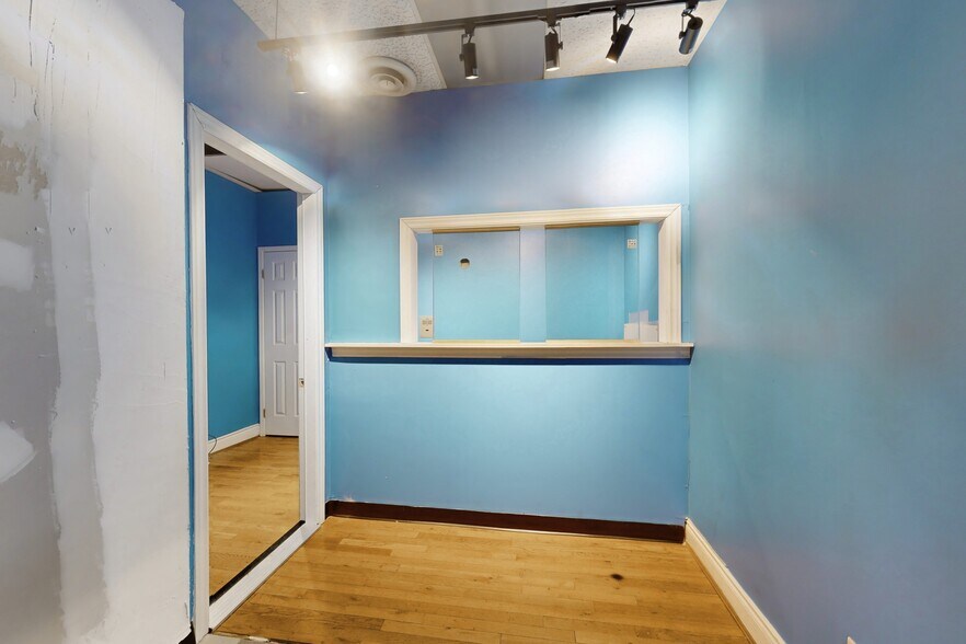 More Photos Of 66 Gerrard St E, Toronto Storefront Retail Office For Lease