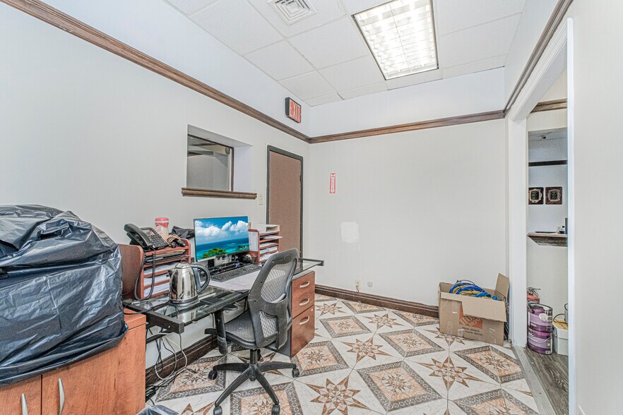 More Photos Of 1751 Bath Ave, Brooklyn General Retail For Lease