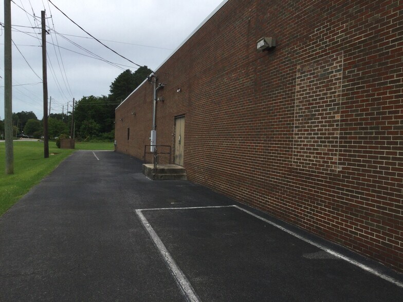 More Photos Of 1019-1021 S 4th St, Gadsden Freestanding For Lease