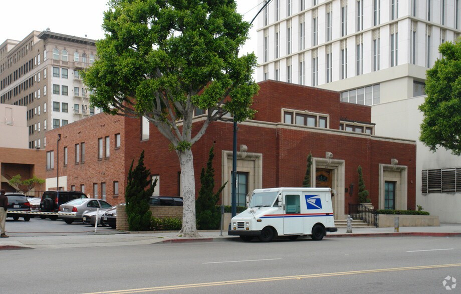 More Photos Of 121 S Beverly Dr, Beverly Hills Office For Lease