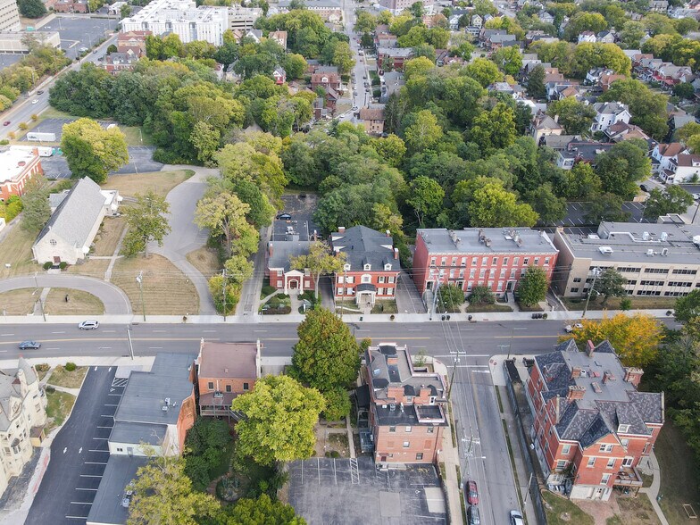 More Photos Of 2404 Auburn Ave, Cincinnati Apartments For Sale