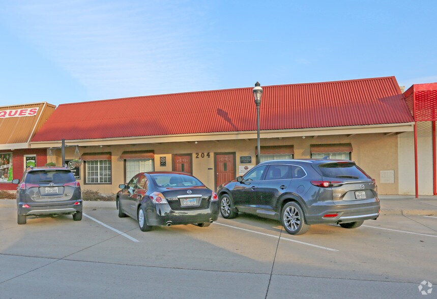 More Photos Of 204 N Main St, Duncanville Office For Sale